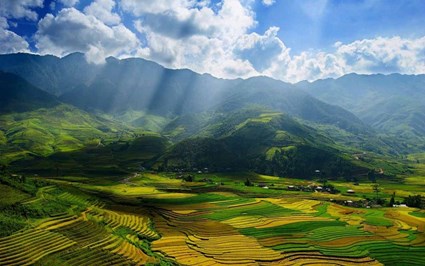 EXPLORATIONS DANS LE NORD-OUEST DU VIETNAM